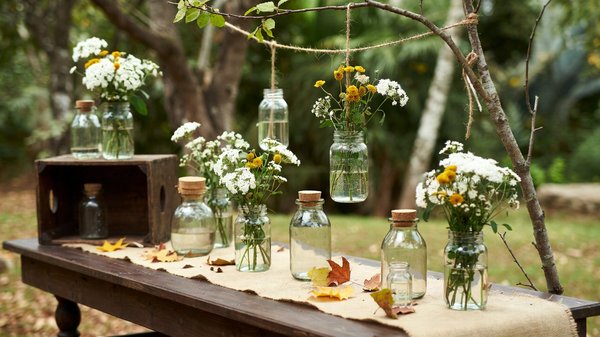 Décoration mariage champêtre pas cher : astuces pour un style naturel et économique